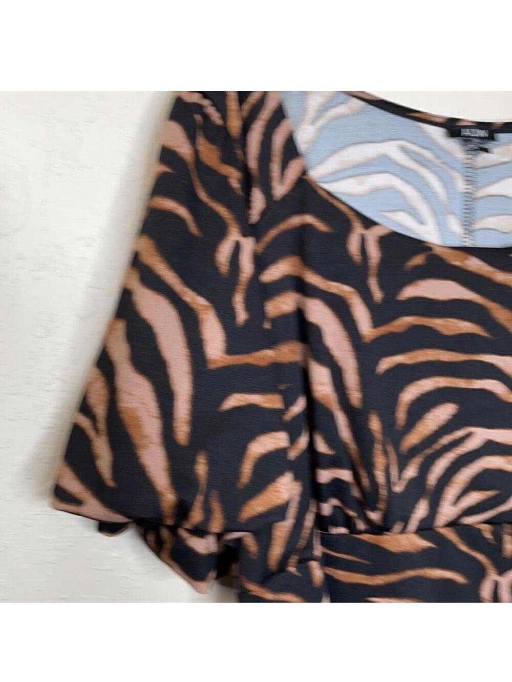 A.U.W leopard print blouse - Picture 3 of 7